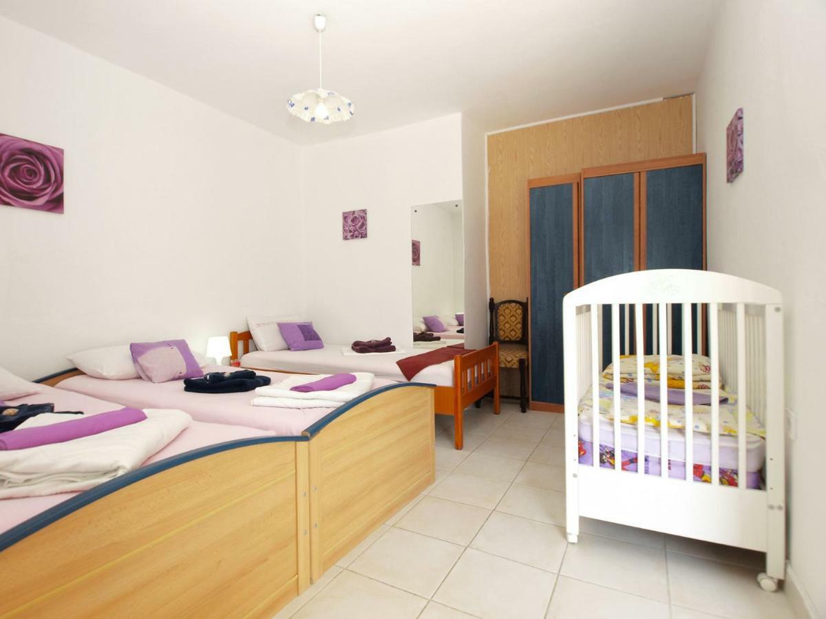 Apartments Davor 1676 บานโจเล ภายนอก รูปภาพ