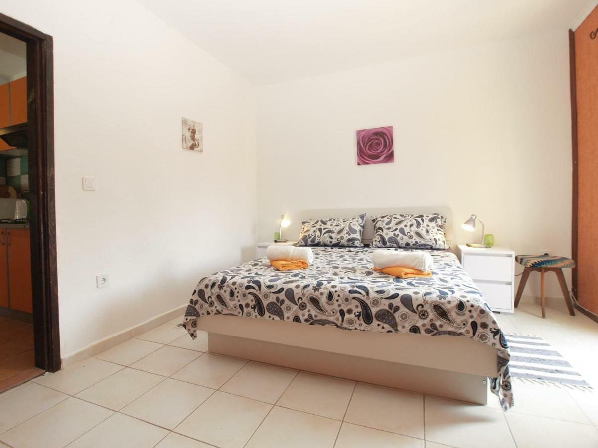 Apartments Davor 1676 บานโจเล ภายนอก รูปภาพ
